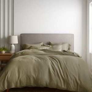 Quince Aloe Linen Duvet Cover Set — Full/Queen
